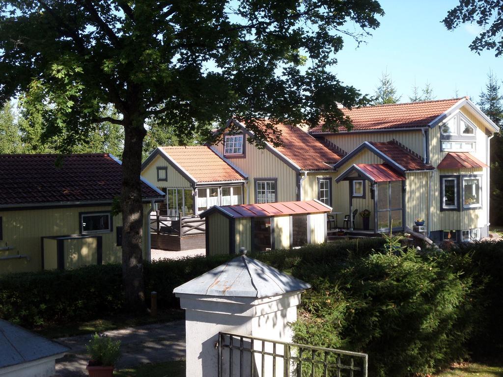 Skogis Bed & Breakfast Katrineholm Exterior foto