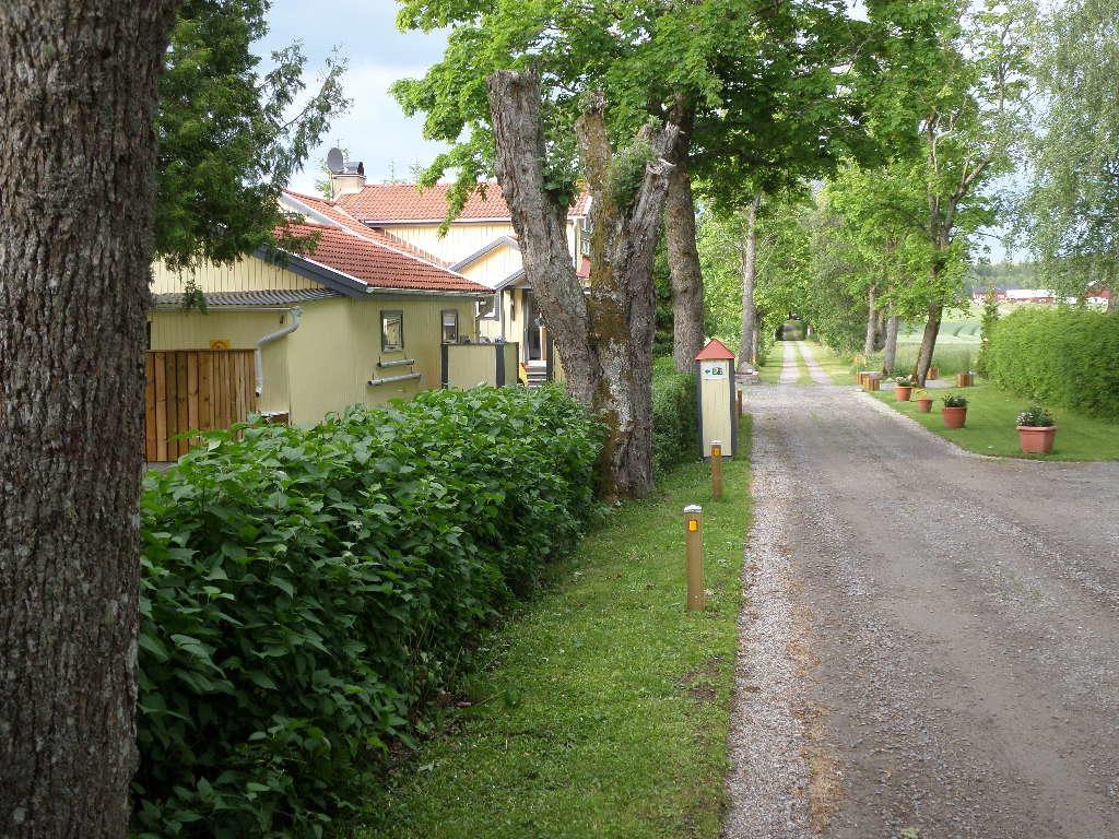 Skogis Bed & Breakfast Katrineholm Exterior foto